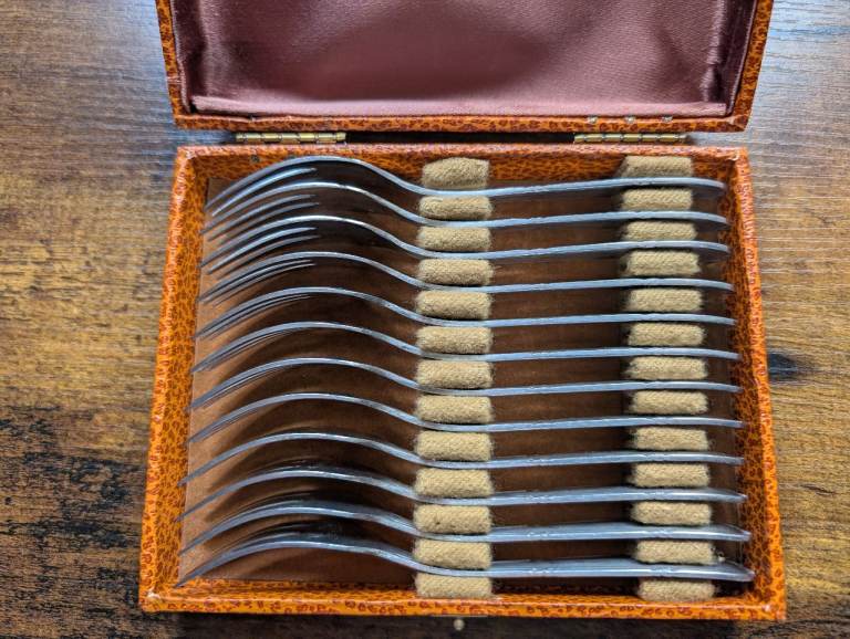 Vintage Set of 12 Devouge Dupont Couverts Orfevrerie Forks in Original Box