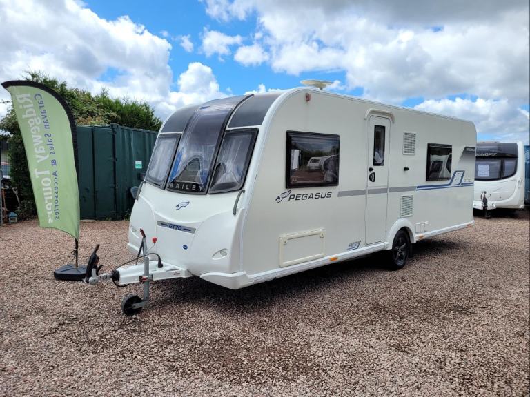 Bailey Pegasus GT70 Ancona 2018 Single Axle 5 Berth - Fixed Bunks, Solar Panel