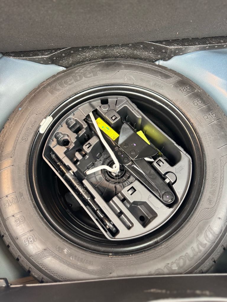 Peugeot, 208, Hatchback, 2018, Manual, 1199 (cc), 5 doors