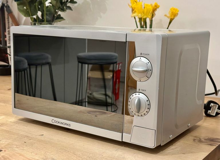 Cookworks Microwave Oven 700W