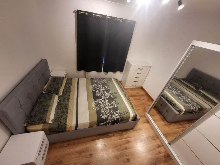 Double room for couple or girls