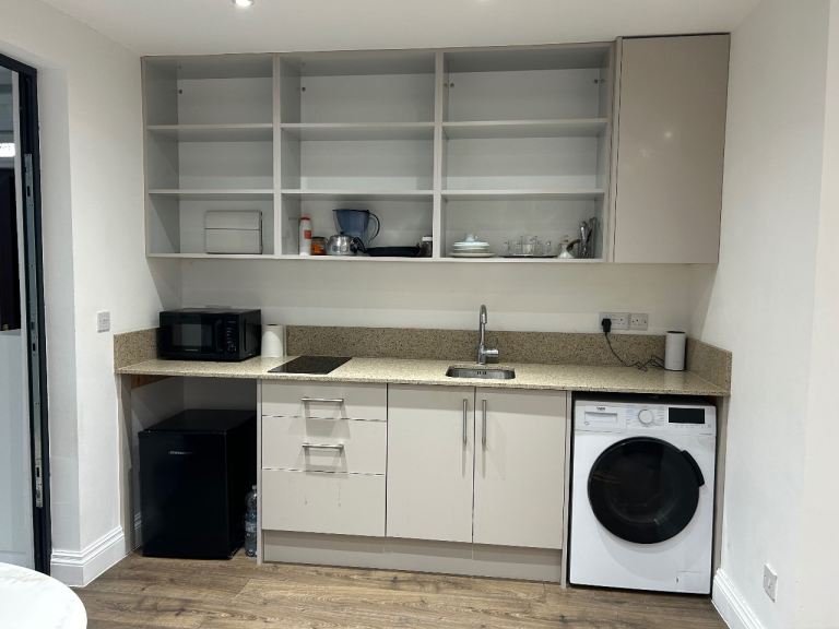 annex  for rent ( studio)