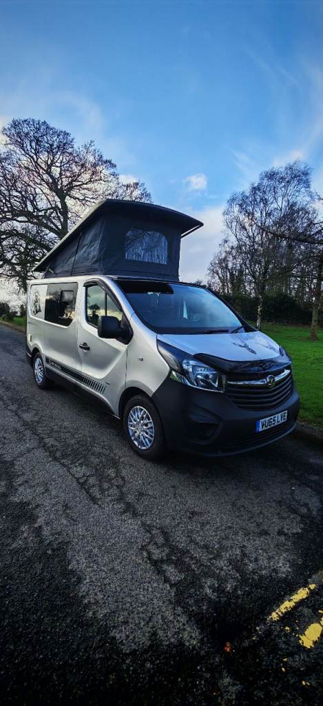 VIVARO Camper Van 