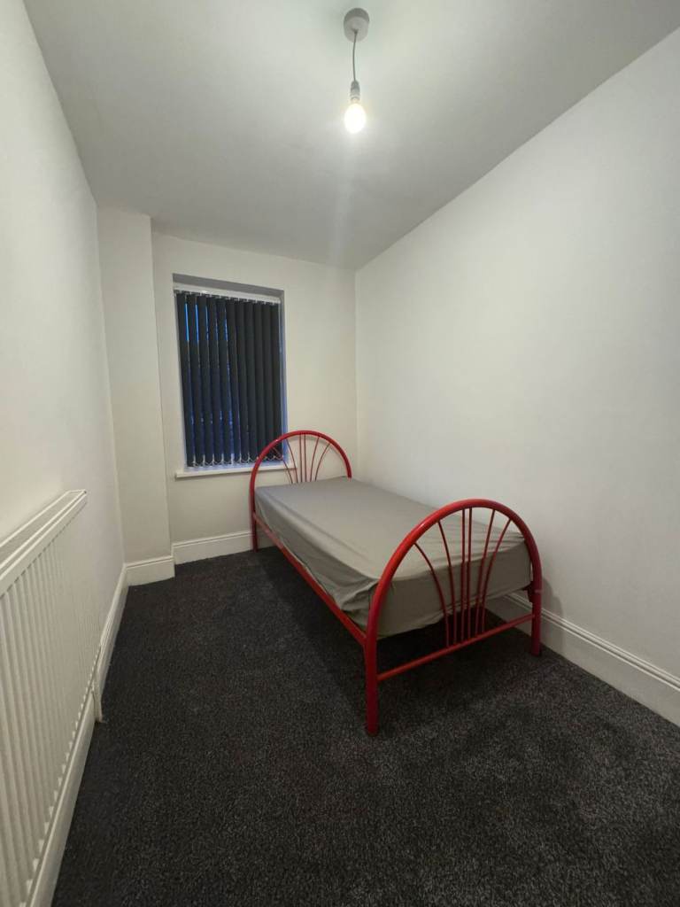 SINGLE ROOM TO LET IN SHARE HOUSE IN LEICESTER LE3