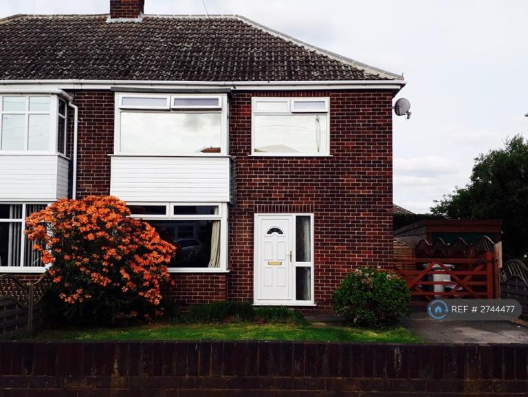 3 bedroom house in Ullswater Close, Dewsbury, WF12 (3 bed) (#2744477)