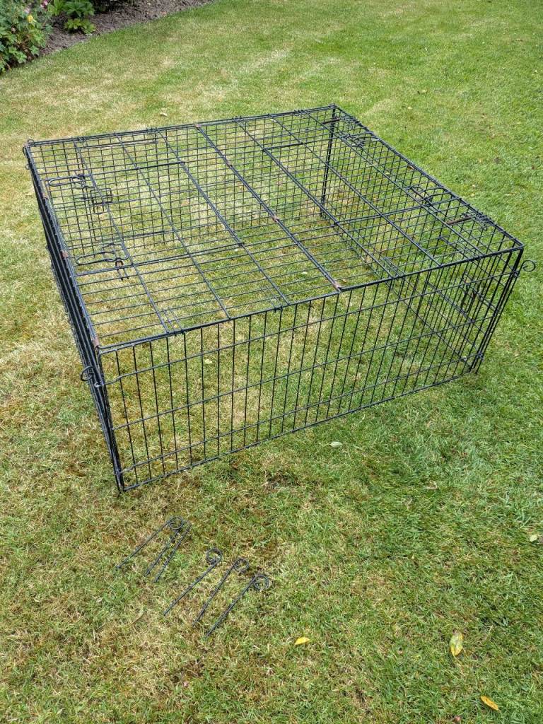 Pet run for rabbits or guinea pigs