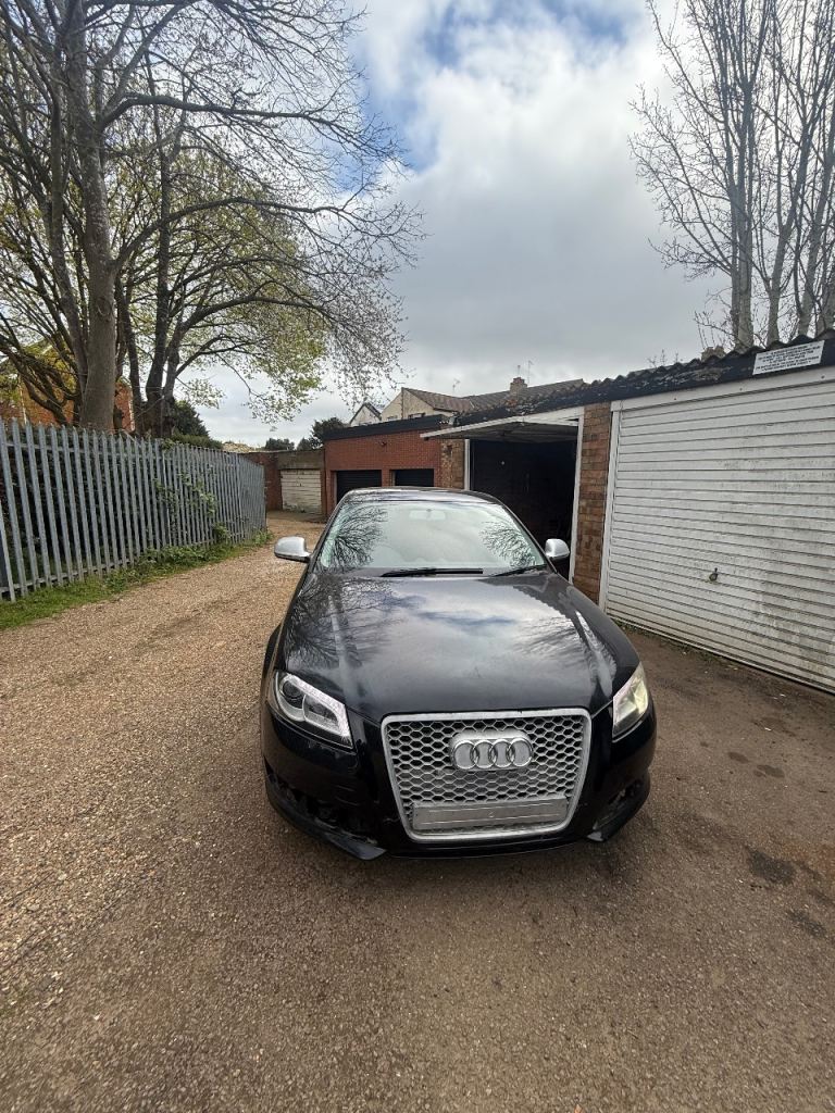 Black Audi A3 Sportback, 1896cc 