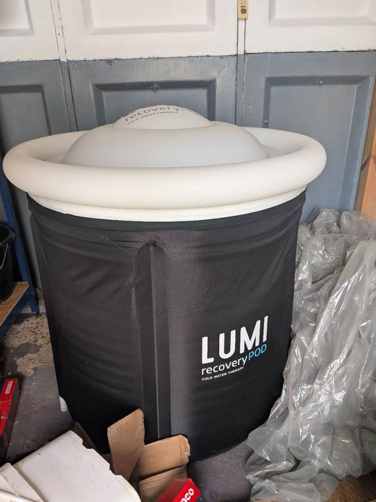 Lumi Recovery Pod – Portable Cold Water Therapy