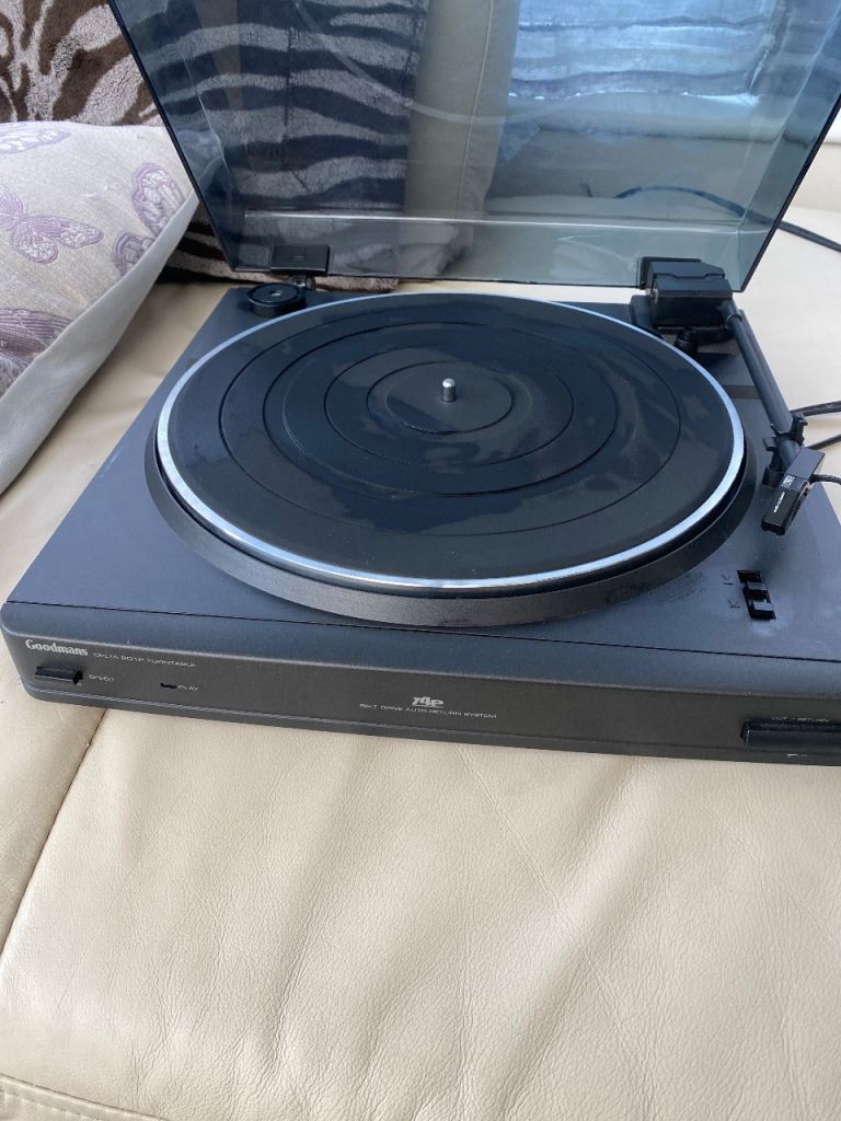 Goodmans turntable record player with audio teknica stylus 