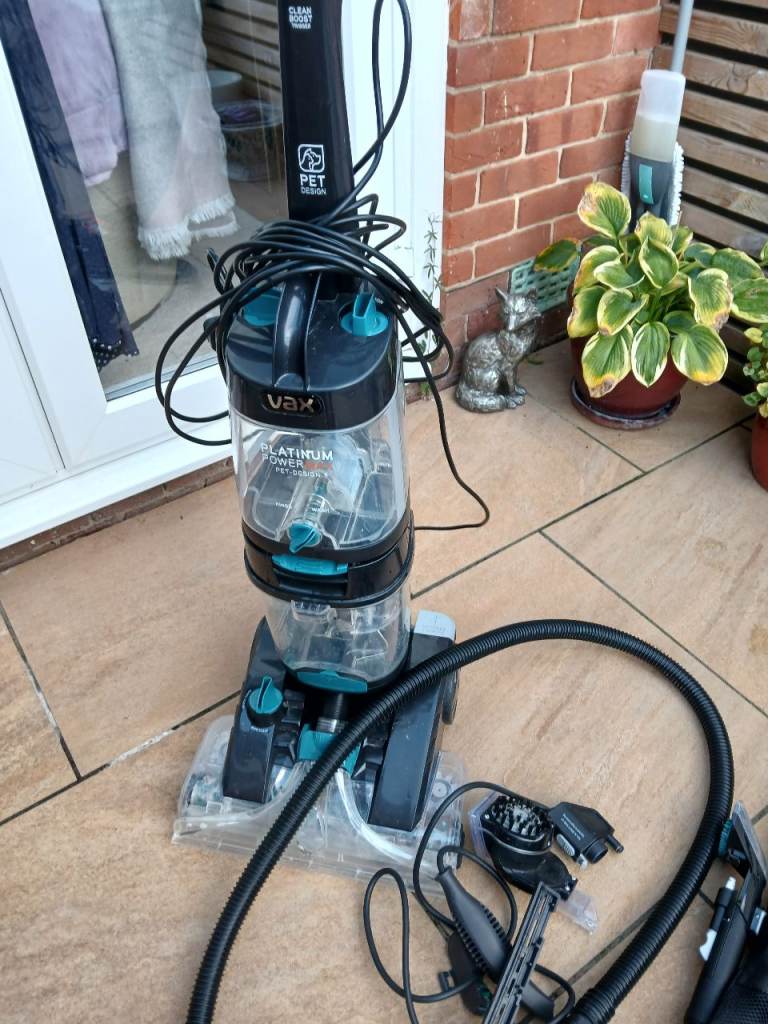 Vax Platinum Power Max Carpet Cleaner - Good Condition