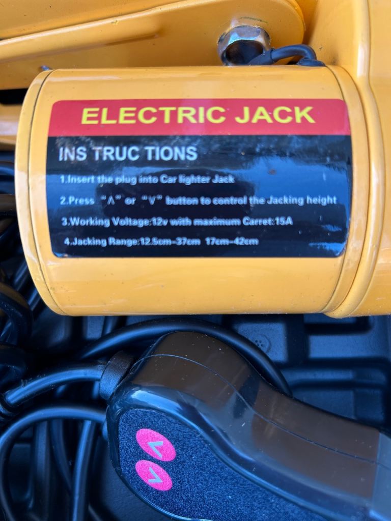 Car electric jack