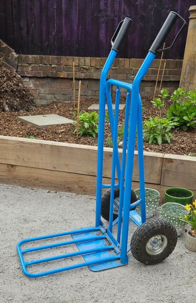 Mac Allister Heavy Duty Hand Truck / Sack Barrow with Folding Extension Plate