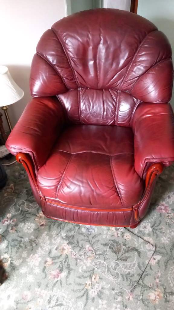 FREE Red Leather Recliner Armchair - Good Condition & Uplift Only