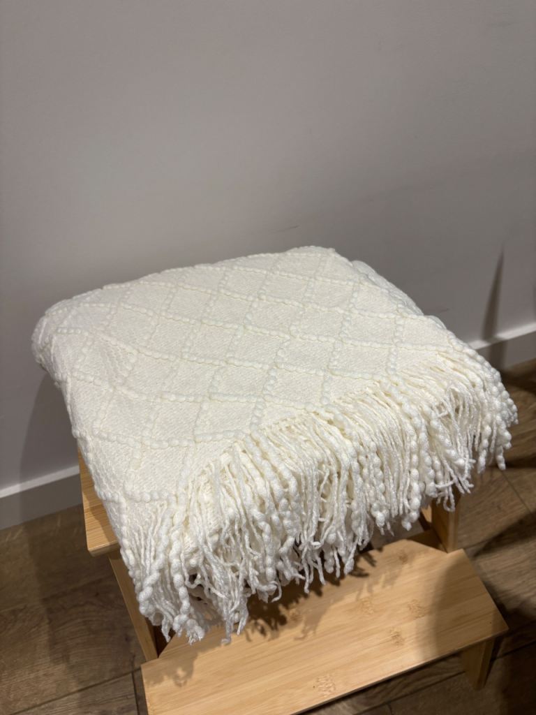 Plaid Throw Blanket white cosy 140x180cm