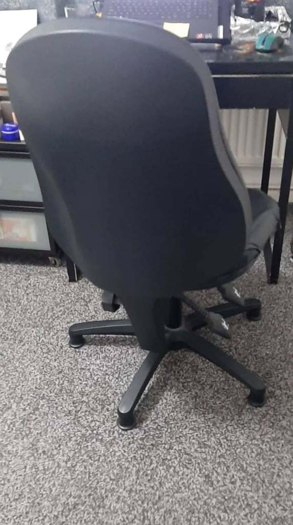 Black Office Chair –fare