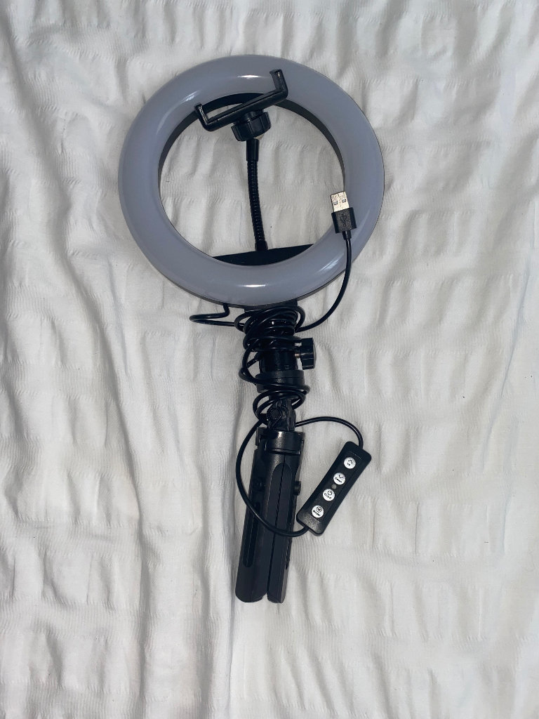 Phone holder ring light 