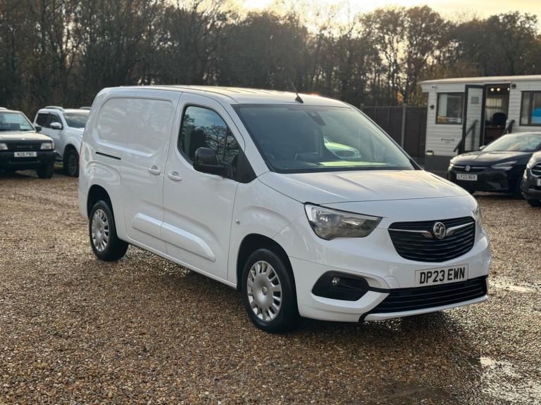 2023 Vauxhall Combo 1.5 Turbo D 2300 Pro L2 H1 Euro 6 (s/s) 6dr PANEL VAN Diesel Manual