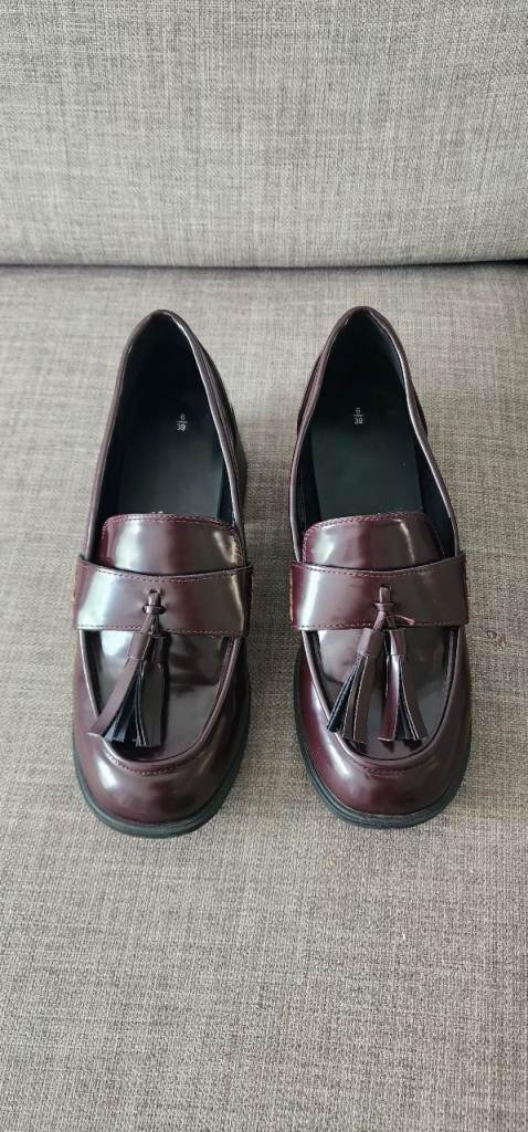 Women's patent heel loafers shoes size 6