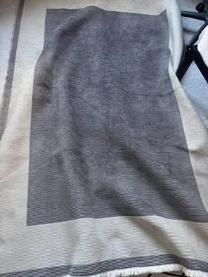 Reversible Large Grey & Cream Rug – Good Condition