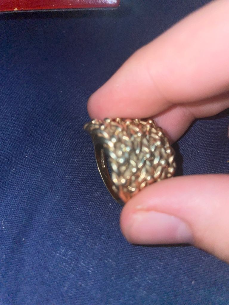 9ct gold keeper ring
