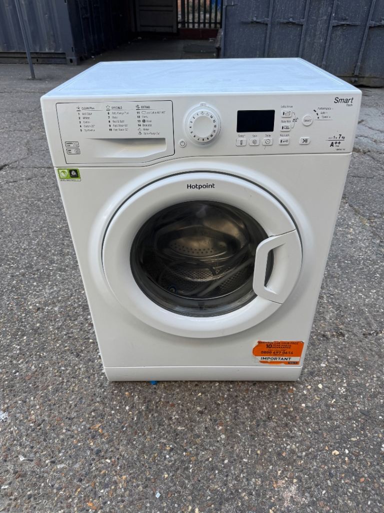 Hotpoint Smart Washing Machine – White, Good Condition