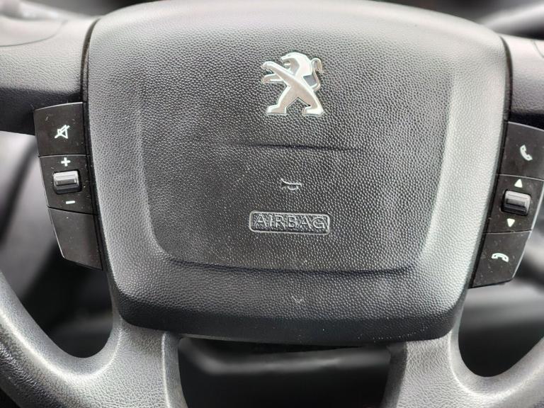 2016 Peugeot Boxer 2.2 HDi 335 L3 4dr CHASSIS CAB Diesel Manual