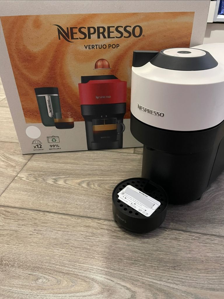 Nespresso Vertuo Pop (Brand new)