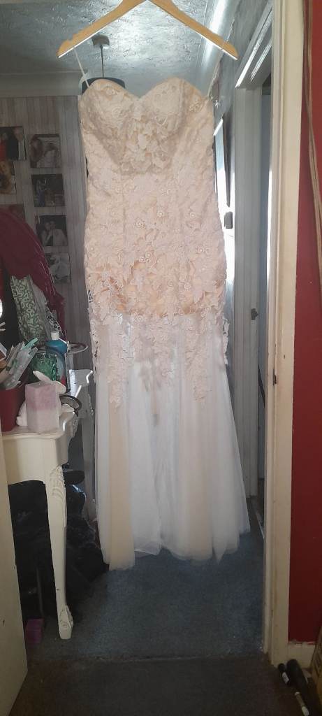 Prom / wedding dress  size 8 