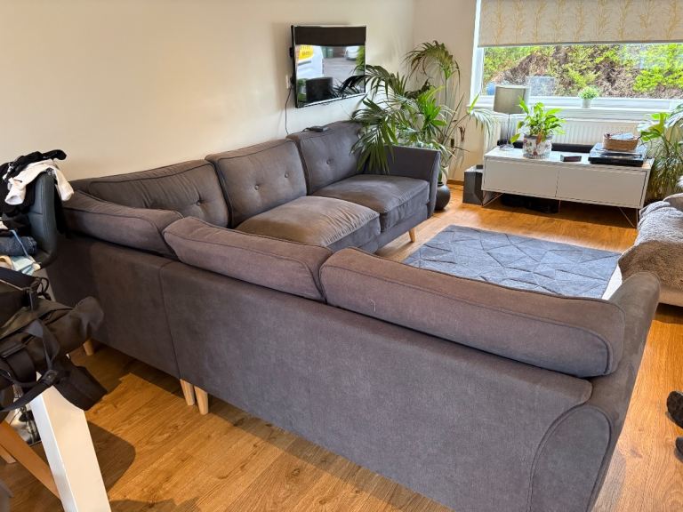 Large Grey Corner Sofa – Good Condition