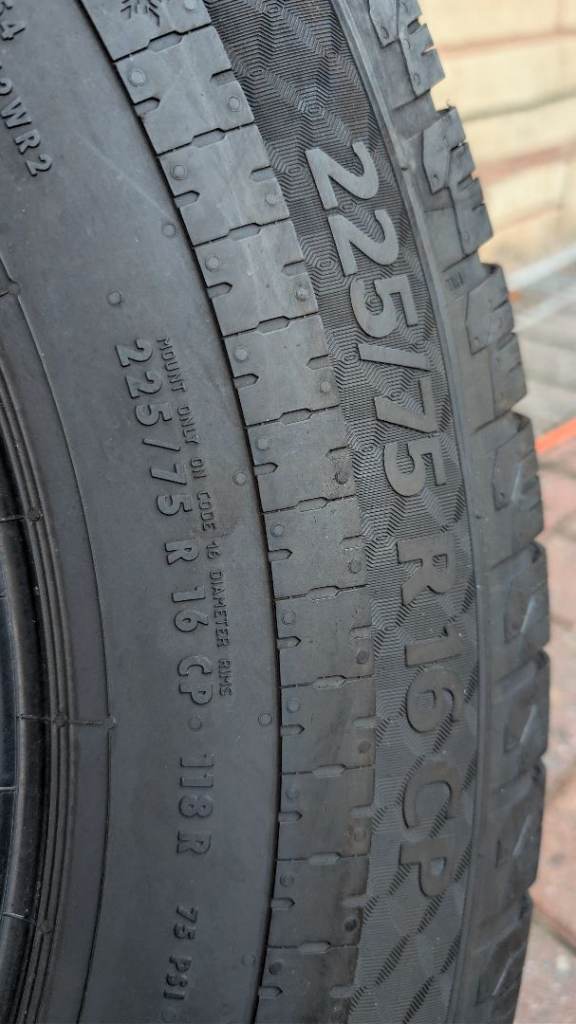 Continental Vancontact Camper Tyres 225/75R 16 CP 113 R