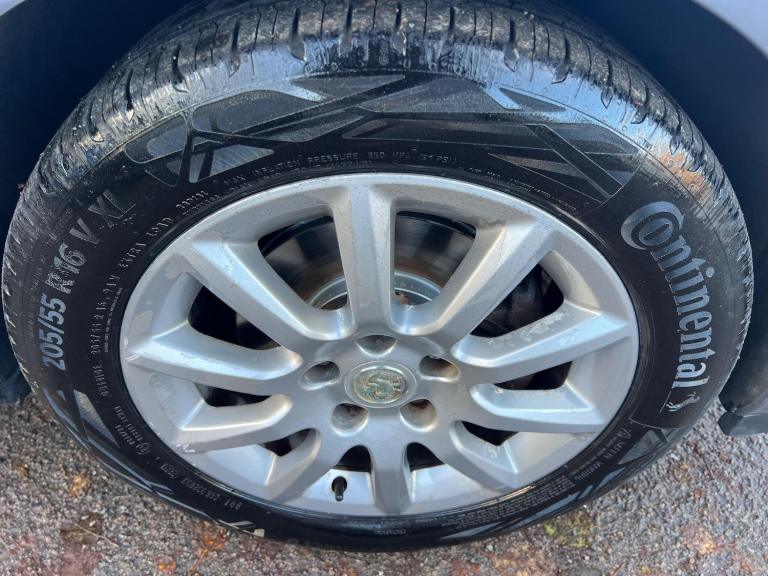 2006 Vauxhall Astra 1.8i 16V Design 5dr Auto HATCHBACK PETROL Automatic