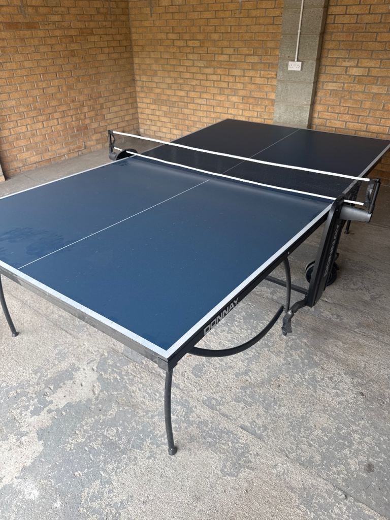 Donnay Table Tennis Table with Net – Great Condition