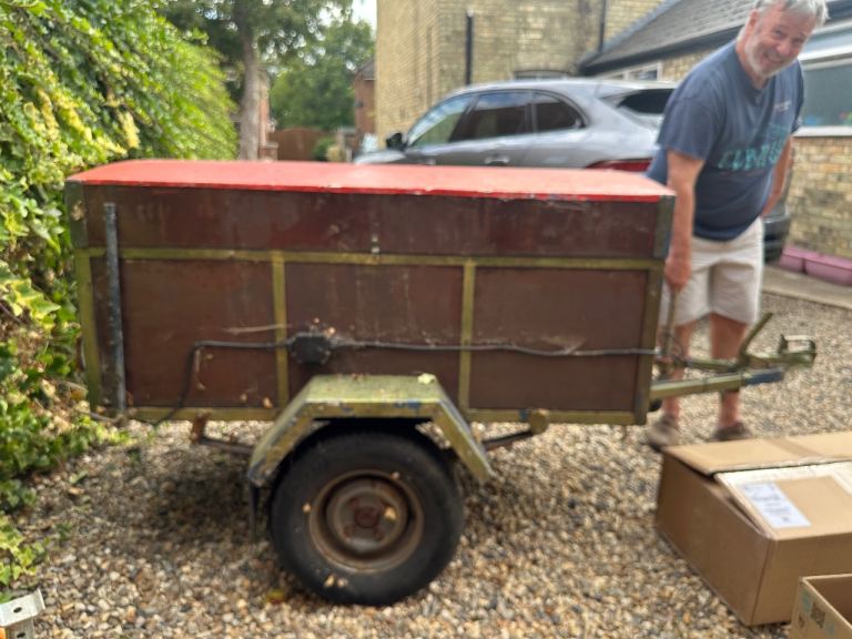 Small Trailer with Cover 