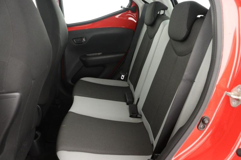 2017 Toyota AYGO 1.0 VVT-i X-Play 5dr x-shift HATCHBACK PETROL Automatic