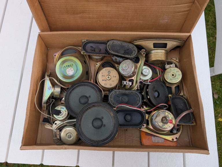 Mixed speakers for electronics projects