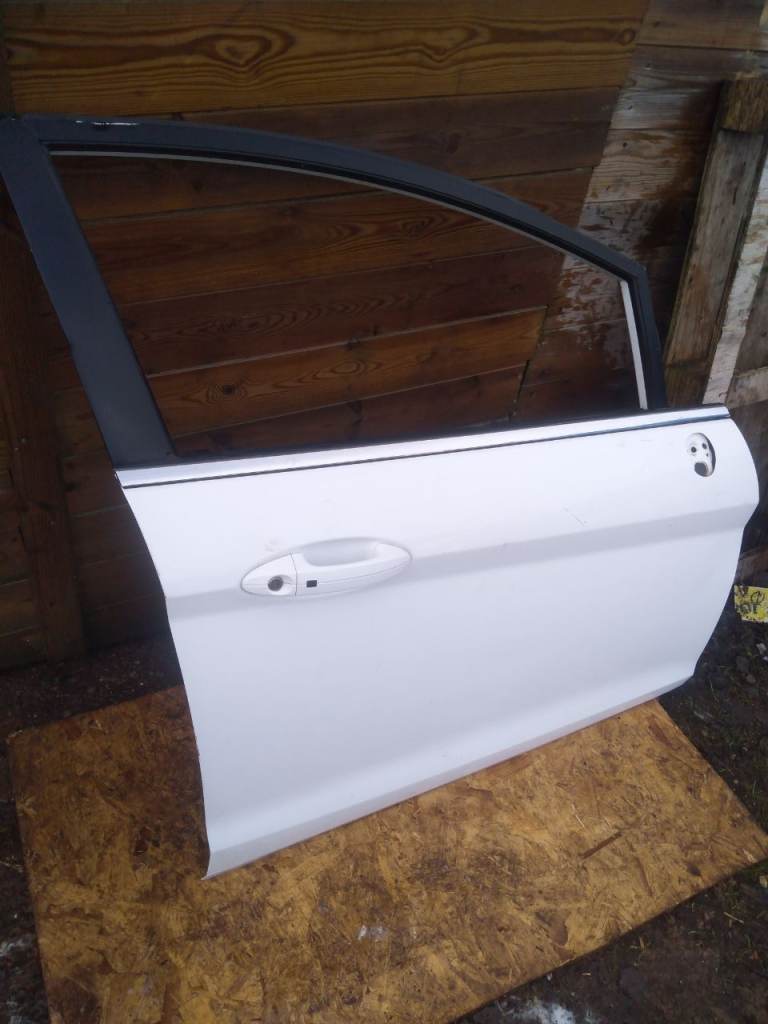 Ford Fiesta mk7 2009 to 2017 Driver's Side Door in white bare shell 