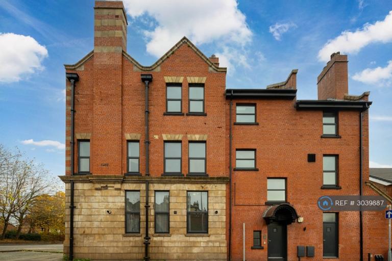 1 bedroom flat in Cook St, Ellesmere Port, CH65 (1 bed) (#3039887)