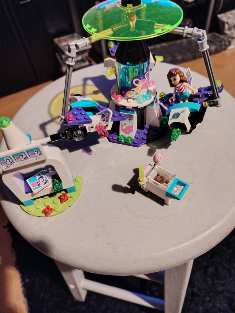 Lego friends 41128 Amusement Park ride