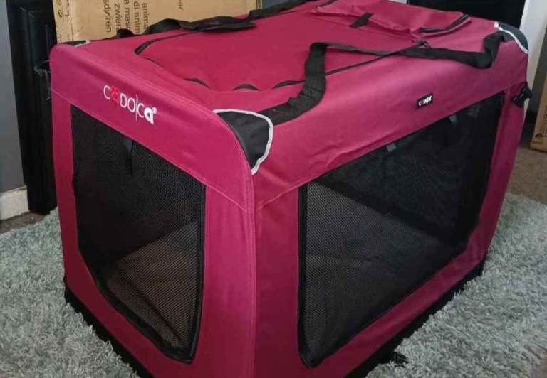 New red XXXL fabric pet crate