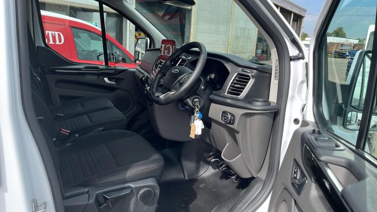 2023 Ford Transit Custom TRANSIT CUSTOM 300 L2 H1 DIESEL FWD  2.0 Eco Blue 130ps Low Roof Van Die...