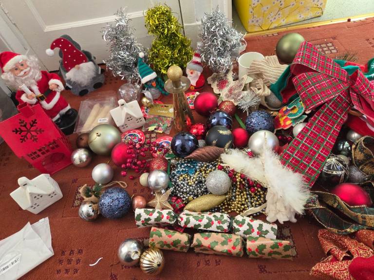 Large Bundle of Christmas Decorations – Good Condition