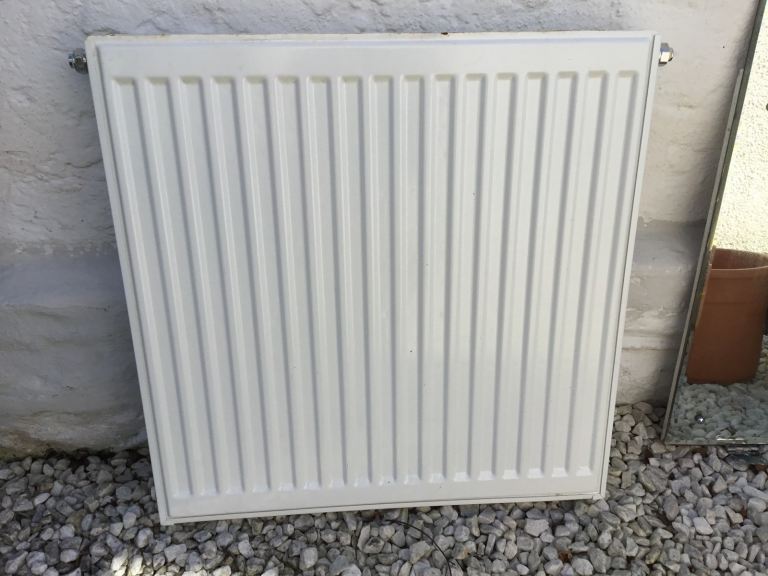 Free Radiator 600x 600 type 22
