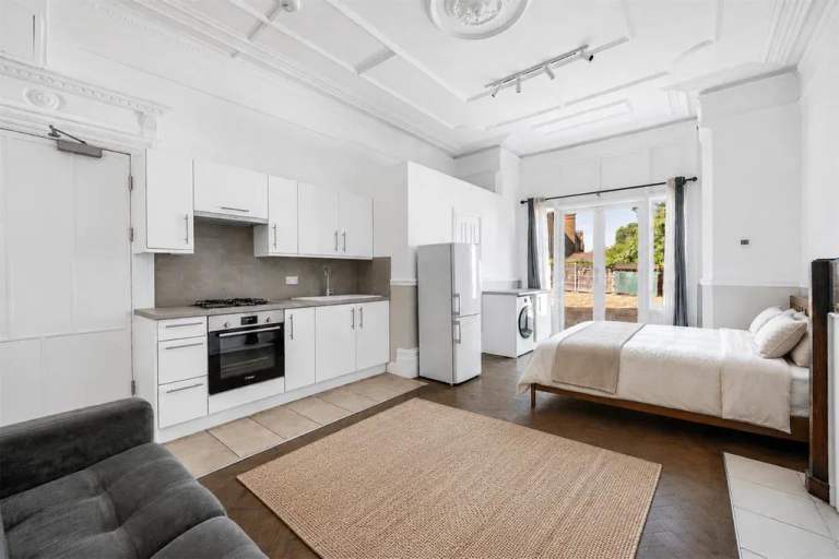 Includes Water GF Studio Flat Shower DBedRoom KitchenDineSit Doors Garden Drive VeryNearTubeBusShops