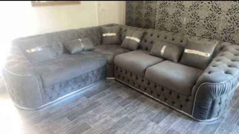 For sale brand new used couple of months still like new i paid for it £1200 last price i accept £550