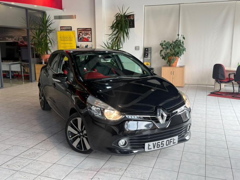 RENAULT CLIO 1.5 Dynamique S Nav dCi 90 2015