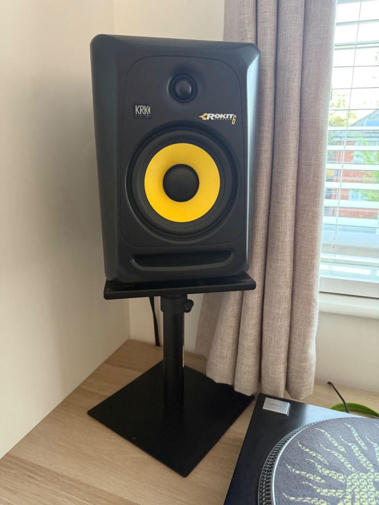 2x KRK Rokit 6 G3 Studio Monitor Speakers with Stands