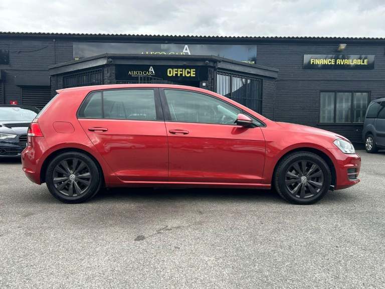 VOLKSWAGEN GOLF 1.4 TSI BlueMotion Tech SE Red Manual Petrol 2013