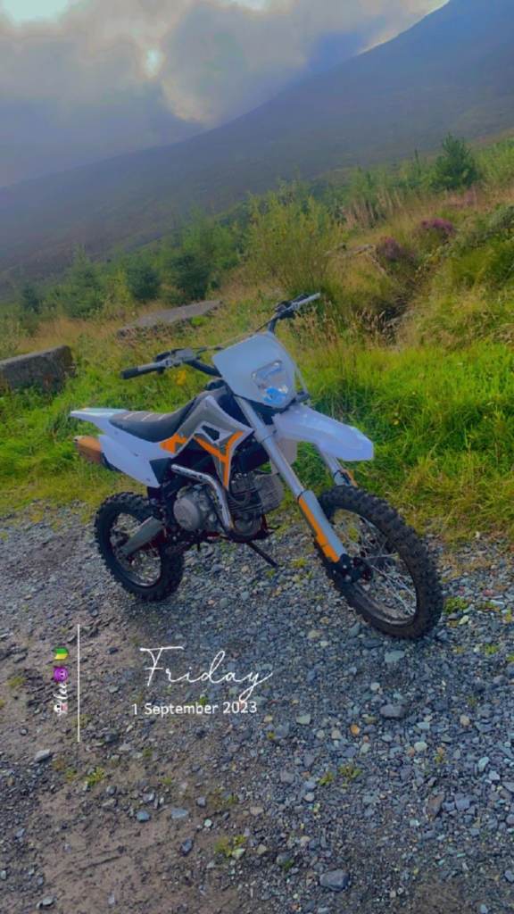 2022 Thumpstar 190cc Stomp Pit Bike