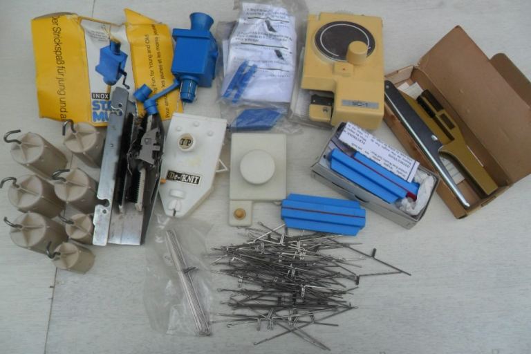 sewing machine empire knitmaster made in Japan plus accessories bond ribbon 