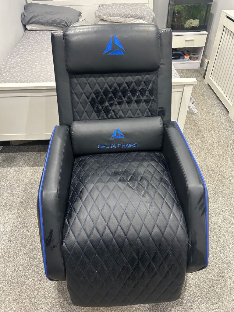 Gaming chair 